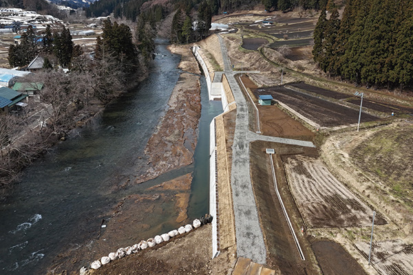 ㈱丹野組(二戸市) 一級河川安比川筋門崎地区河川改良(その6)工事