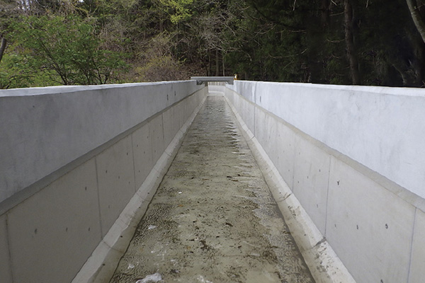 藤根建設㈱(八幡平市) 農村災害対策整備事業岩手山麓地区第19号(南部幹線)工事