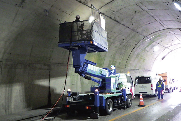 刈屋建設㈱(宮古市) 一般国道106号三ツ石トンネル補修工事